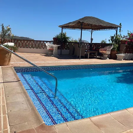 With Swimming Pool And Nature Villa *